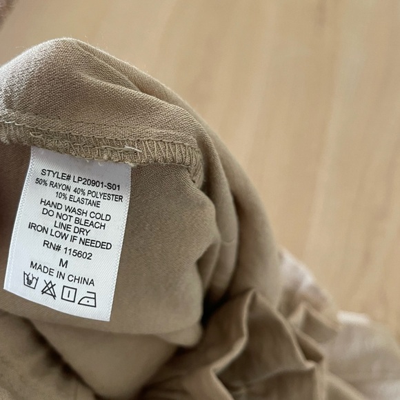 Lush| Tan Paperbag Trousers with tie waist and tapered leg—Size M••• - Picture 10 of 14